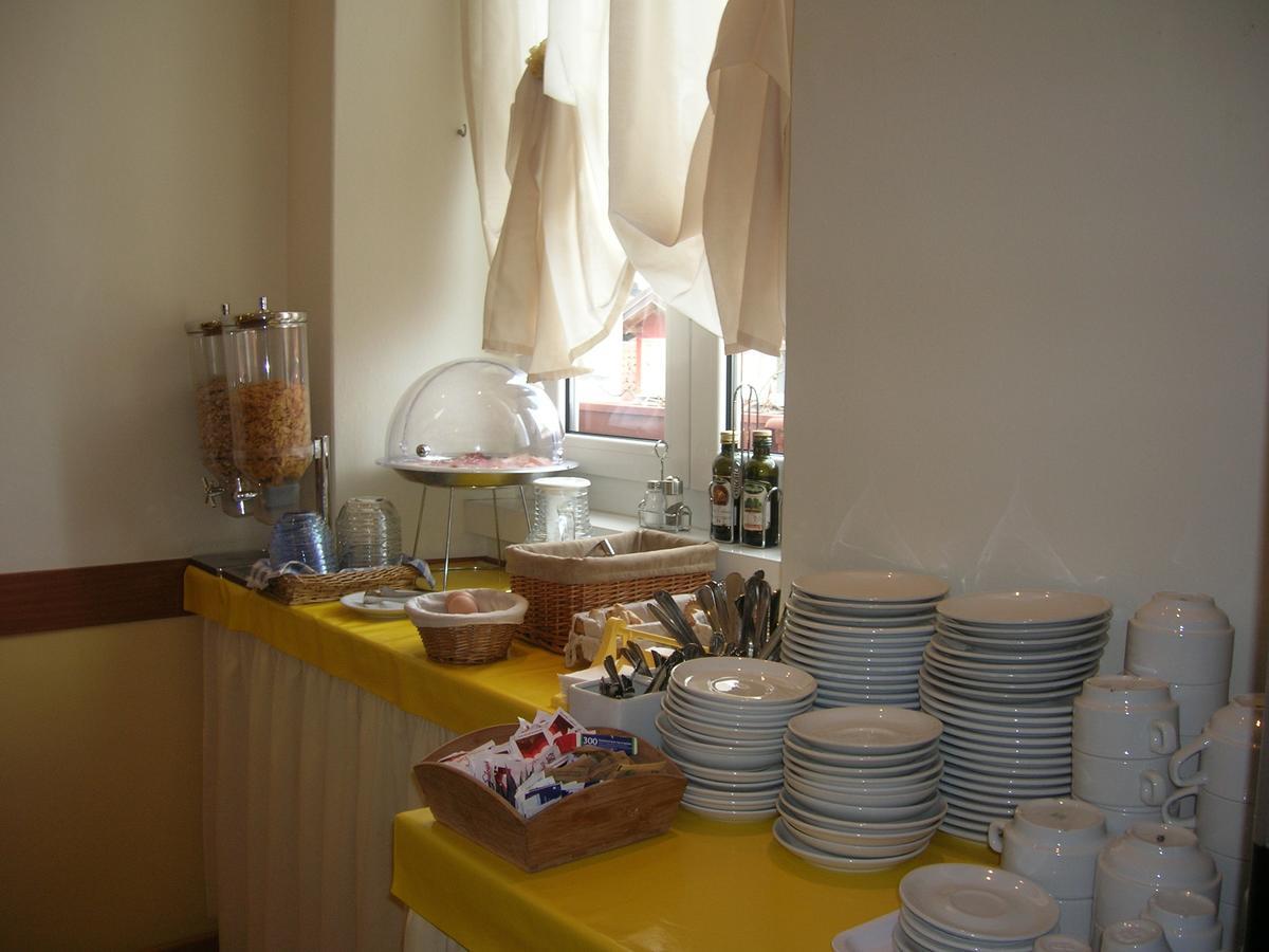 Hotel Alabarda Trieste Exterior photo