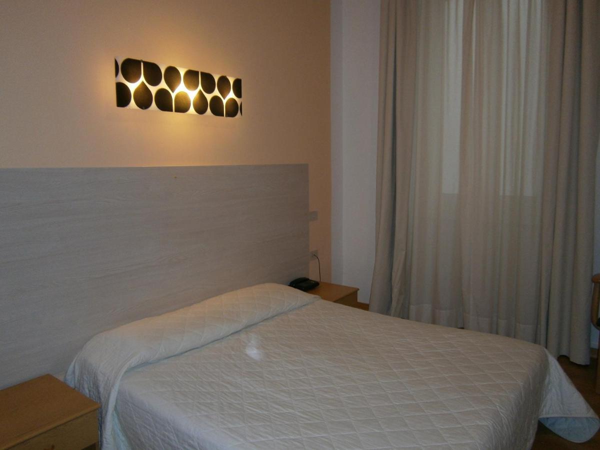 Hotel Alabarda Trieste Exterior photo